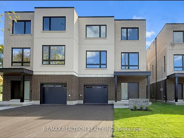 126 Dunbar Rd, Mississauga, ON L5B 1G4