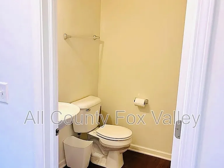 434 Town Center Blvd — Photo 7