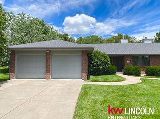 2930 Drawbridge Ct, Lincoln, NE 68516