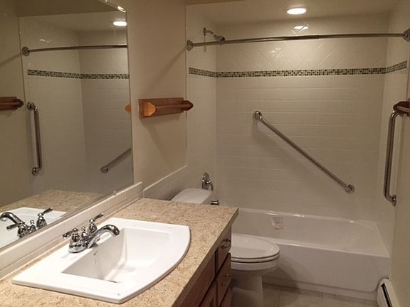 5th image of 231 N Fowler St #Ew111