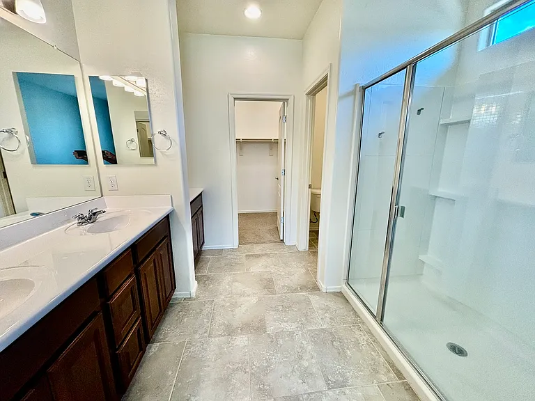 1549 E Kingman Pl — Photo 13