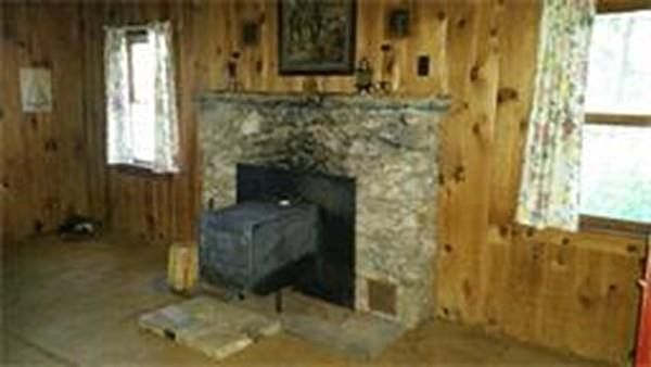 2nd image of 51 Camp Rd