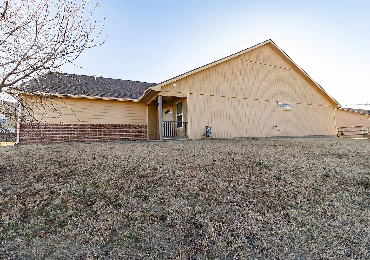 Affordable rental — Photo 2