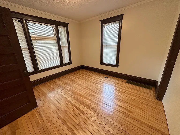 2707 Delaware St SE — Photo 10