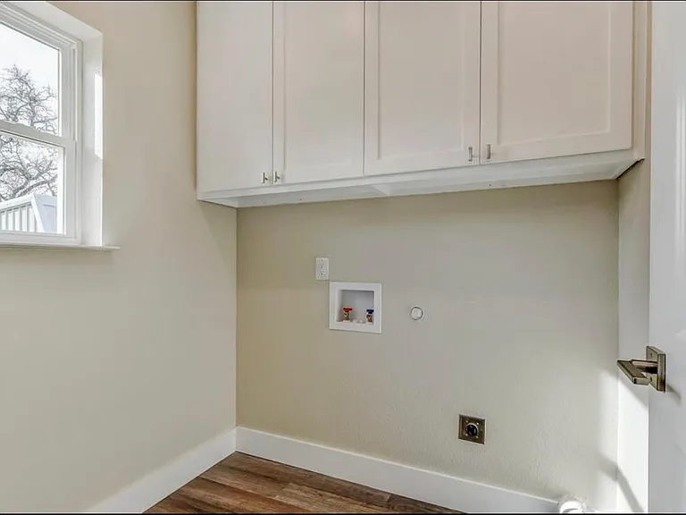 920 W Coffin St — Photo 6