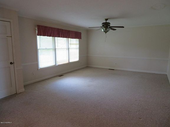 2nd image of 220 Croatan Lane