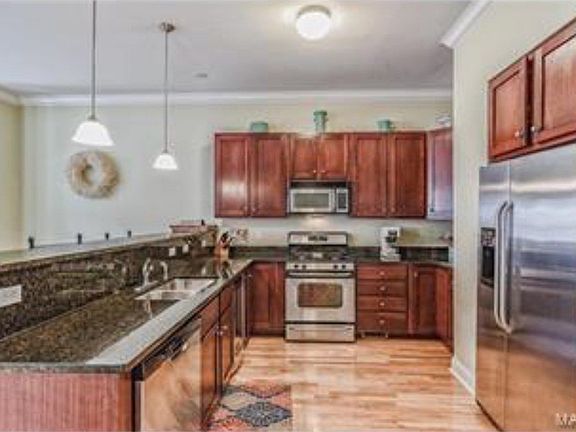 4th image of 1001 Mississippi Ave #5