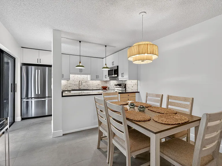 825 Center St #32B — Photo 10