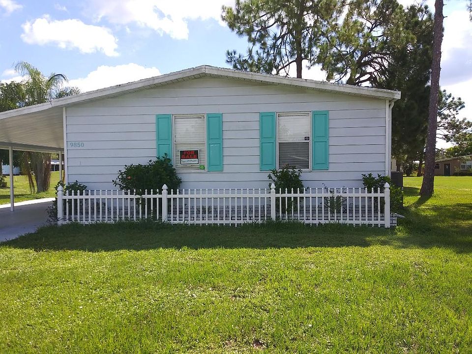 Street view front of house