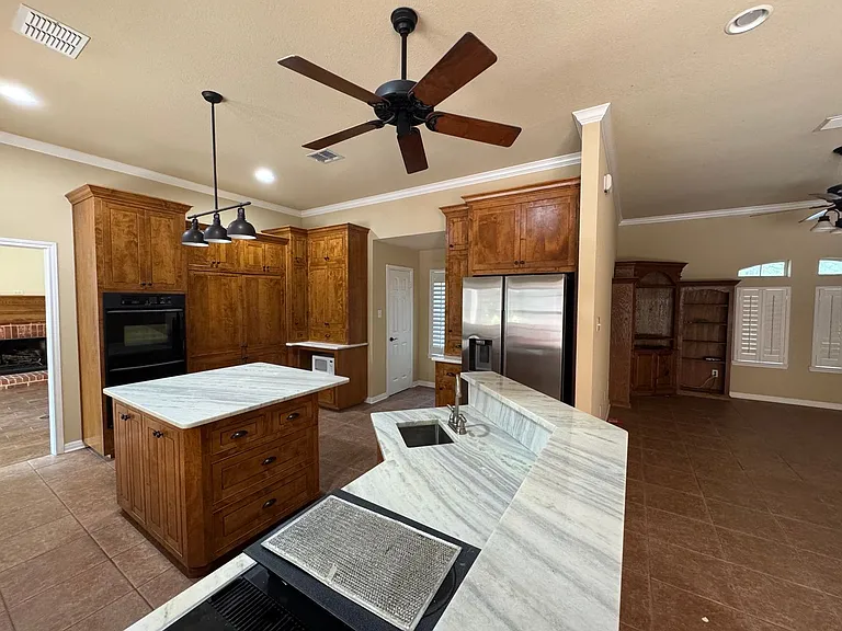 4112 Evergreen Cir — Photo 5