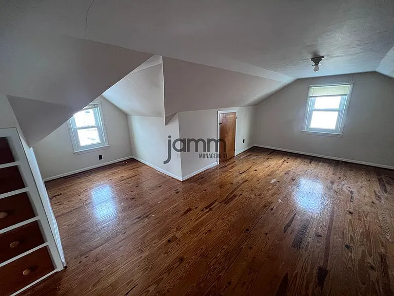 6227 Traymore Ave — Photo 12