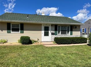 2220 8th Ave SW, Cedar Rapids, IA 52404