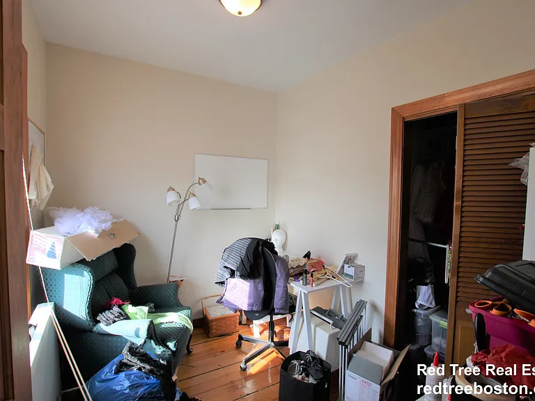 16 Rossmore Rd #2 — Photo 3
