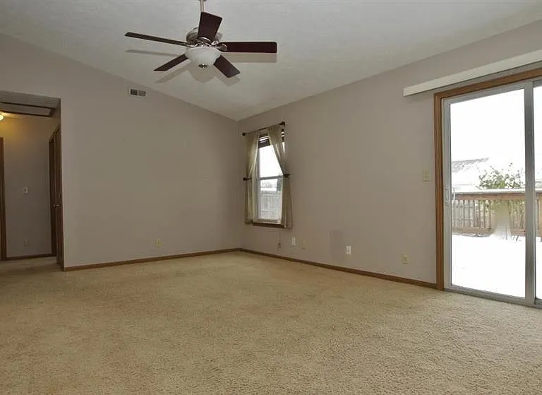 2913 Bowfield Way — Photo 3
