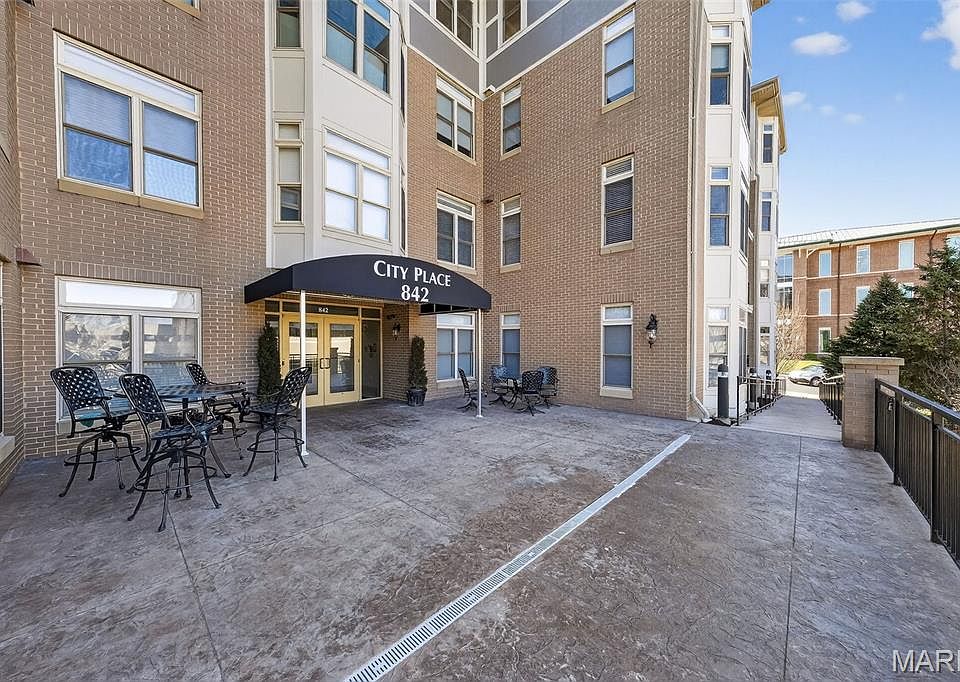 1st image of 842 N New Ballas Ct Unit 102