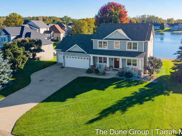 1410 Feldspar Ave, Zeeland, MI 49464