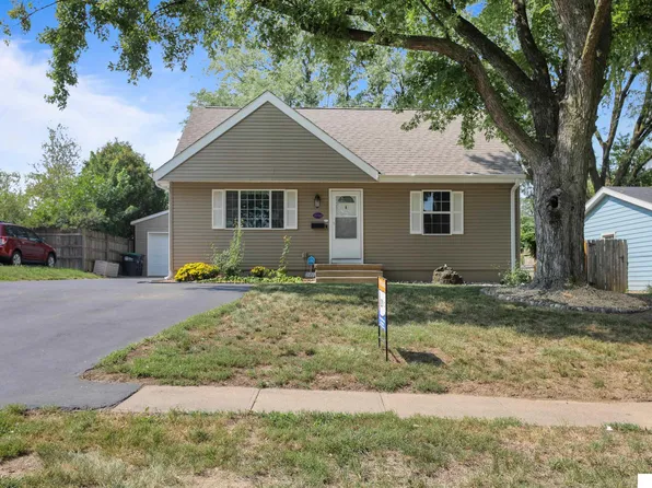 3220 S 121st St, Omaha, NE 68144