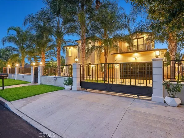 5513 Murietta Ave, Van Nuys, CA 91401