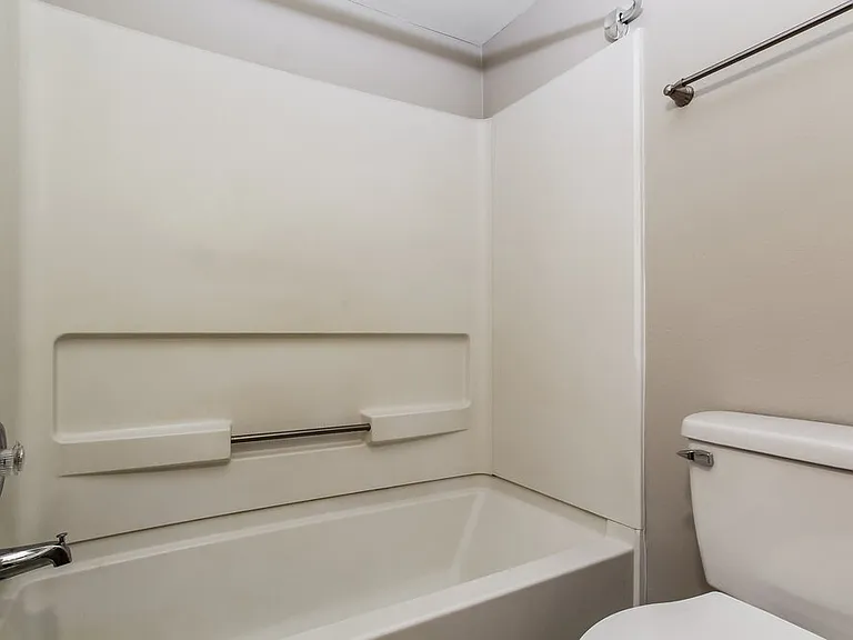 19114 Timber Way Dr — Photo 15
