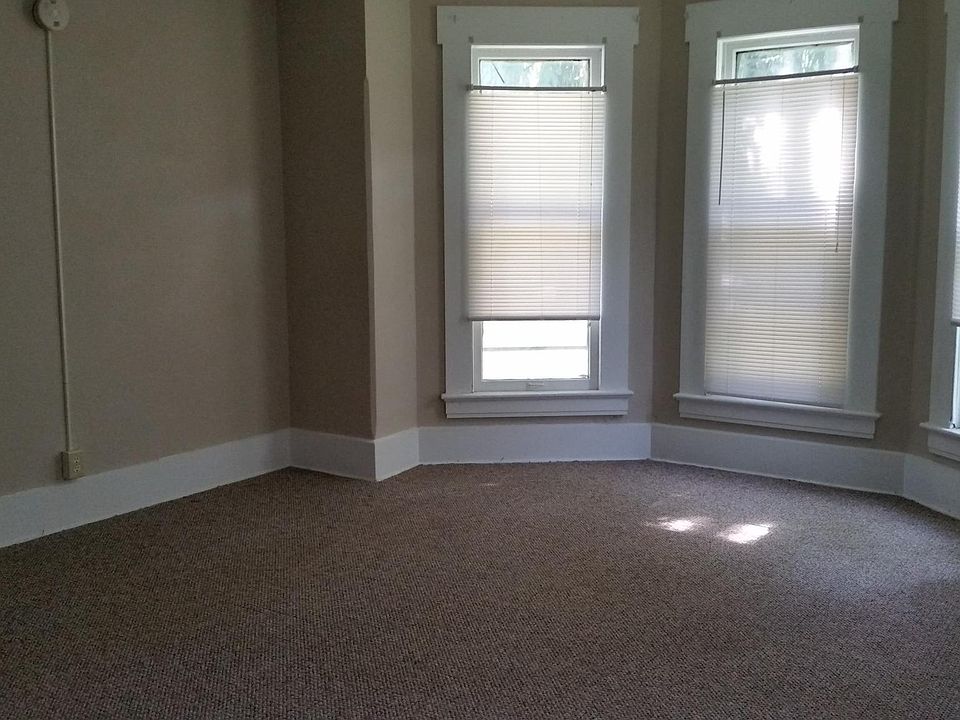 1st image of 600 W Broadway APT 3