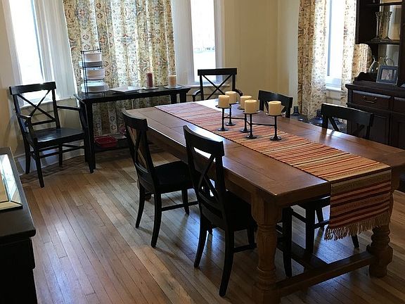 4th image of 409 W 261st St #2