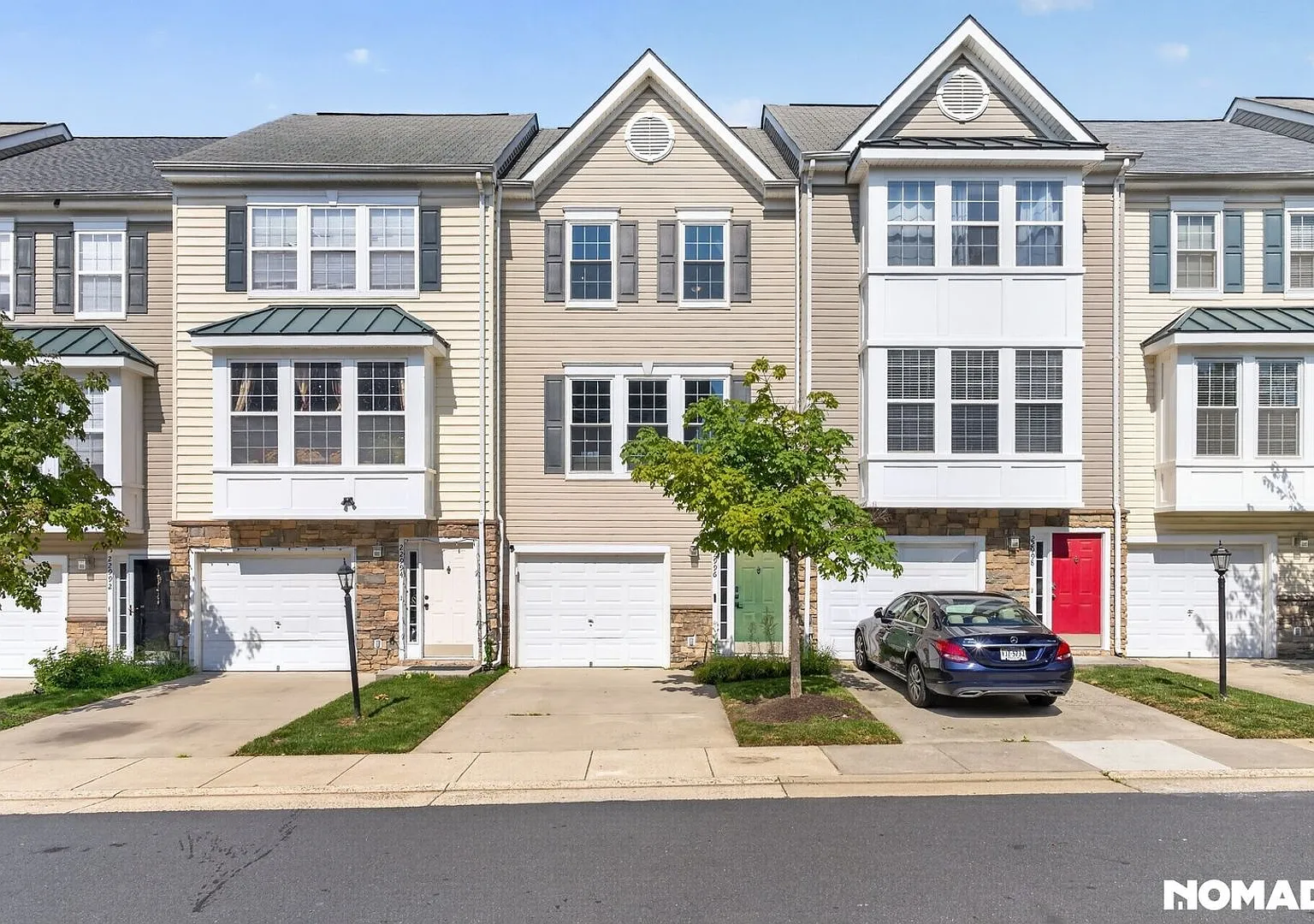 Spacious 3-Bed, 3-Bath Townhouse in Sterling (1,460 sq ft) — Photo 1