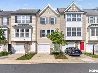 22996 Fontwell Sq, Sterling, VA 20166