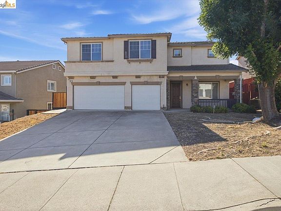 3rd image of 3915 Hummingbird Dr