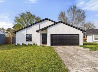 9809 Wren Ct, Conroe, TX 77385