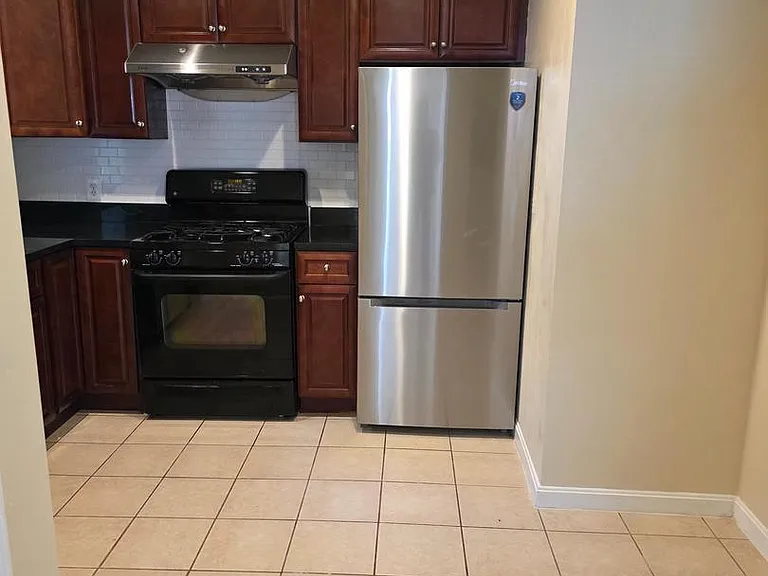 8314 Roanoke Ave — Photo 4