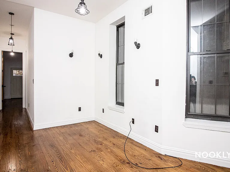 73 Jefferson St #1R — Photo 9