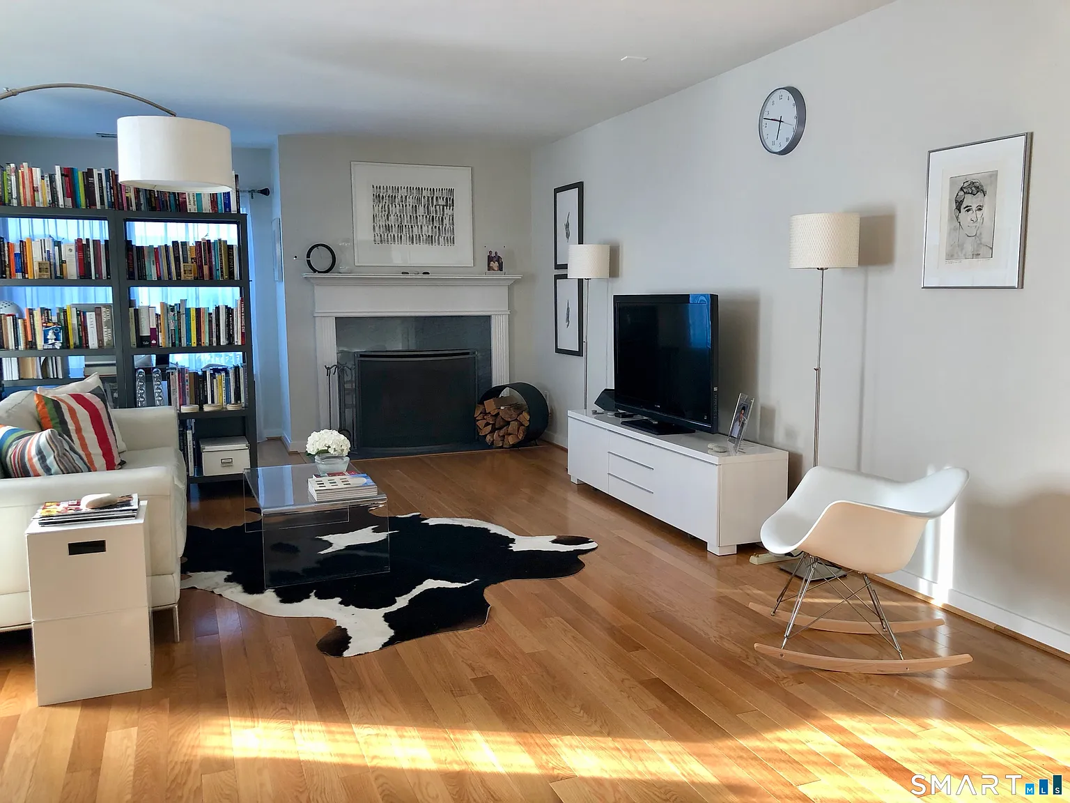 2 bed, 2.0 bath, 1158 sqft, $2,900 — Photo 2