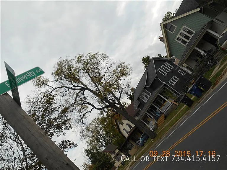 1002 Packard St — Photo 9