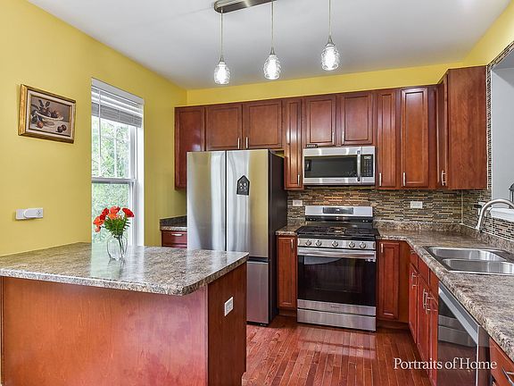 2nd image of 3360 Kentshire Cir