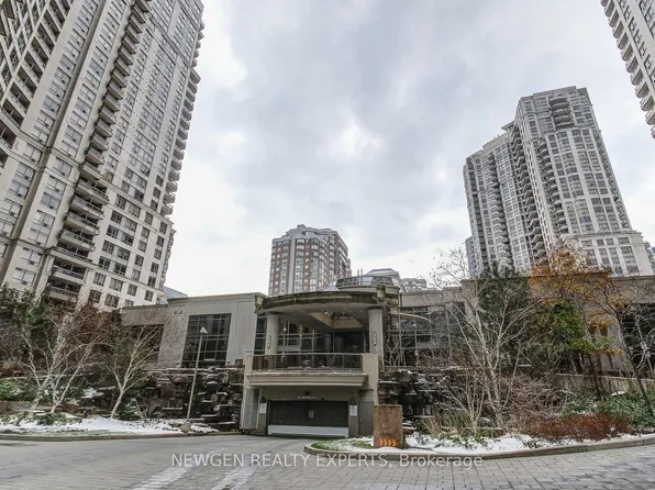 3880 Duke Of York Blvd, Mississauga, ON