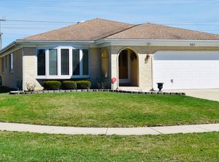 597 Concord Ln, Des Plaines, IL 60016