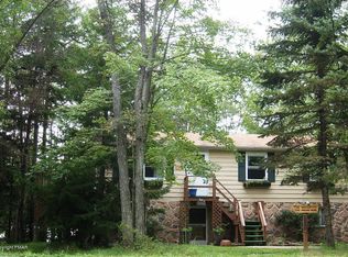 145 Nadine Blvd, Pocono Summit, PA