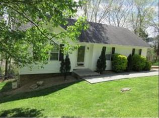 617 Parkway Dr, Kingsport, TN 37663