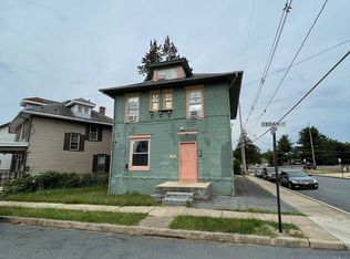 156158 W Catherine St, Chambersburg, PA 17201