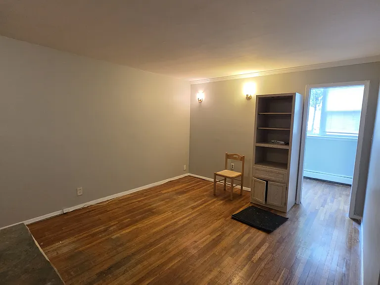 133 33rd St #1K — Photo 9