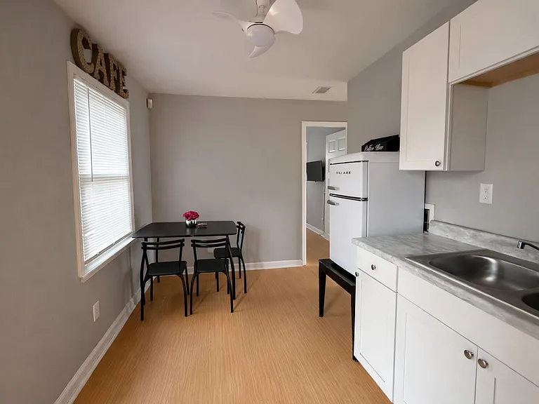 316 Skyland Ave — Photo 11