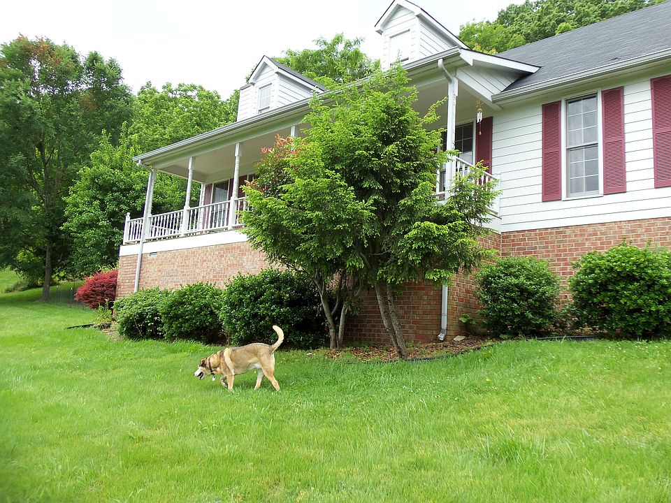 1st image of 229 Brandon Ln