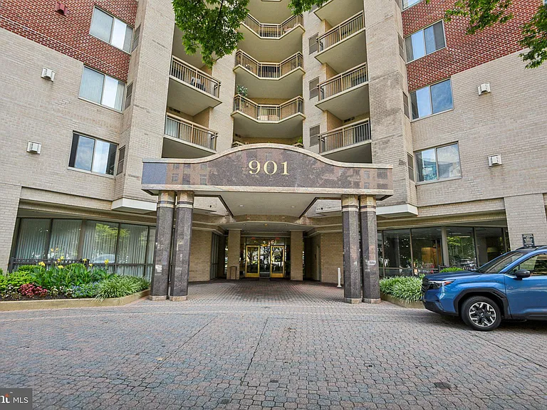 901 N Monroe St #1013 — Photo 2