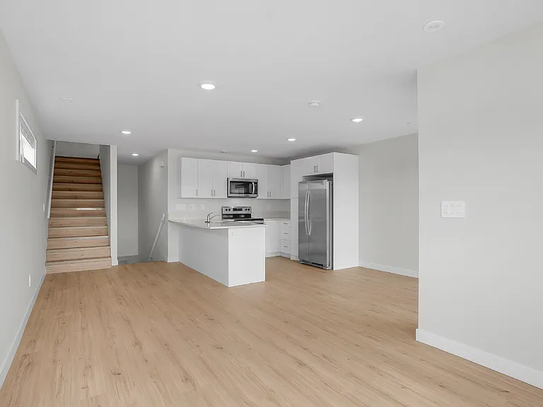 2670 Rosewood Dr — Photo 31