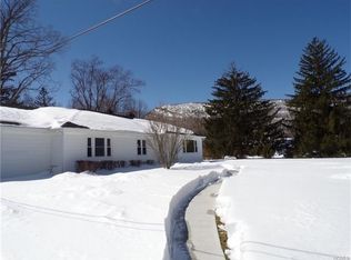 22 Trout Brook Rd, Highland Mills, NY 10930