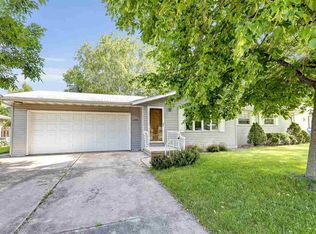 2333 Town Hall Rd, Green Bay, WI 54311