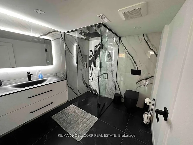 4230 Bloor St W #BASEMENT — Photo 14