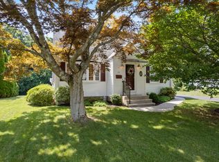 15 W Roosevelt Dr, Ansonia, CT 06401