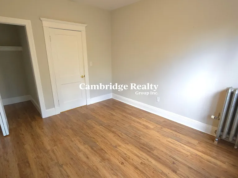 33 Highgate St #6T — Photo 20