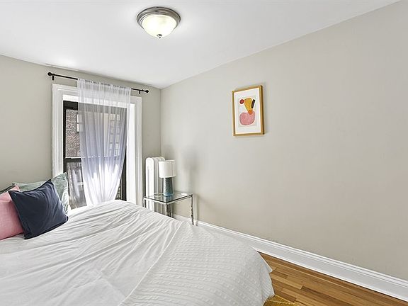 3rd image of 342 E 50th St APT 3B